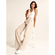 Weit geschnittene Hosen