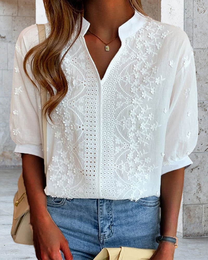 WW | Bestickte V-Ausschnitt Bluse