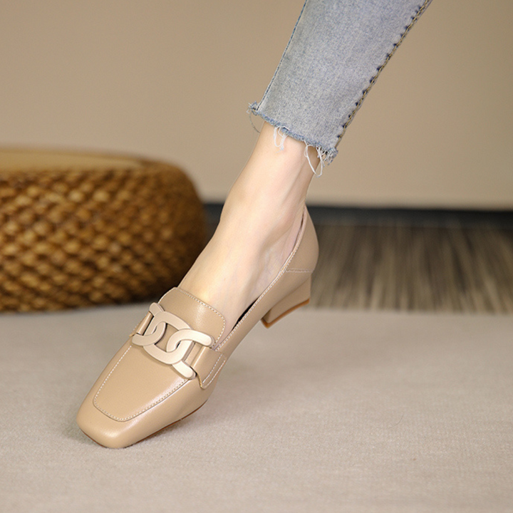 W&W Mode | Bequeme Schuhe mit Mittlerem Absatz und Fußgewölbeunterstützung
