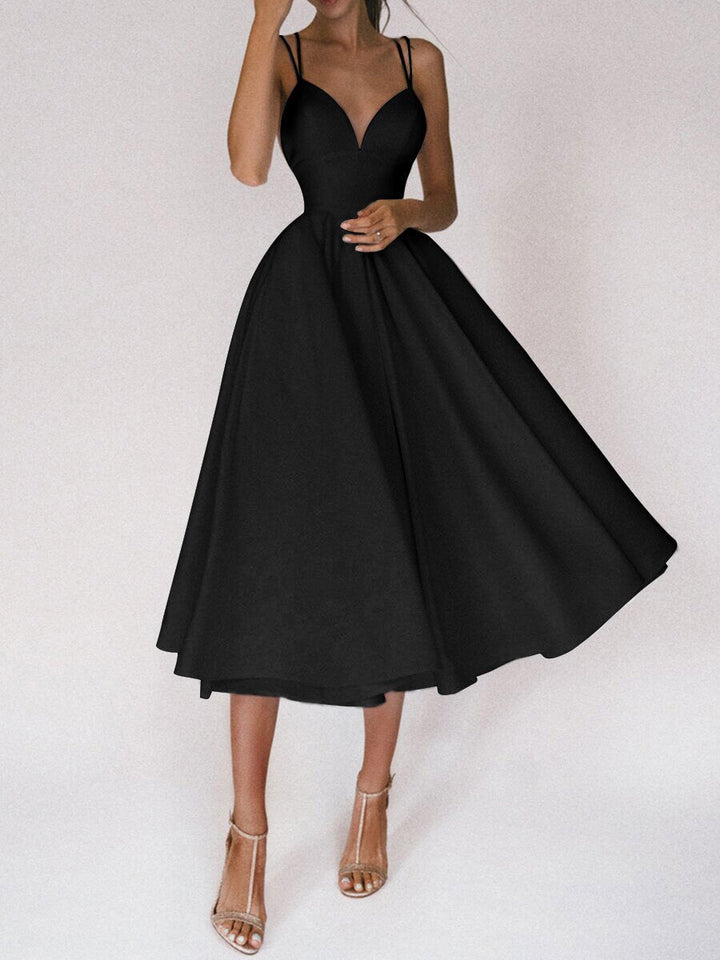W&W Mode Grace | Das elegante Trägerkleid mit V-Ausschnitt