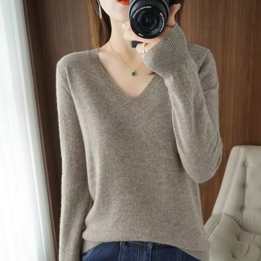 WW | V-Ausschnitt Strickpullover