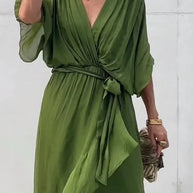 WW | stilvolles und elegantes Chiffonkleid mit V-Ausschnitt
