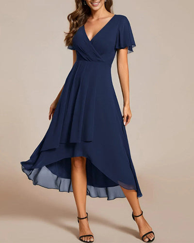 WW | Kleid mit V-Ausschnitt und Rüschenärmeln