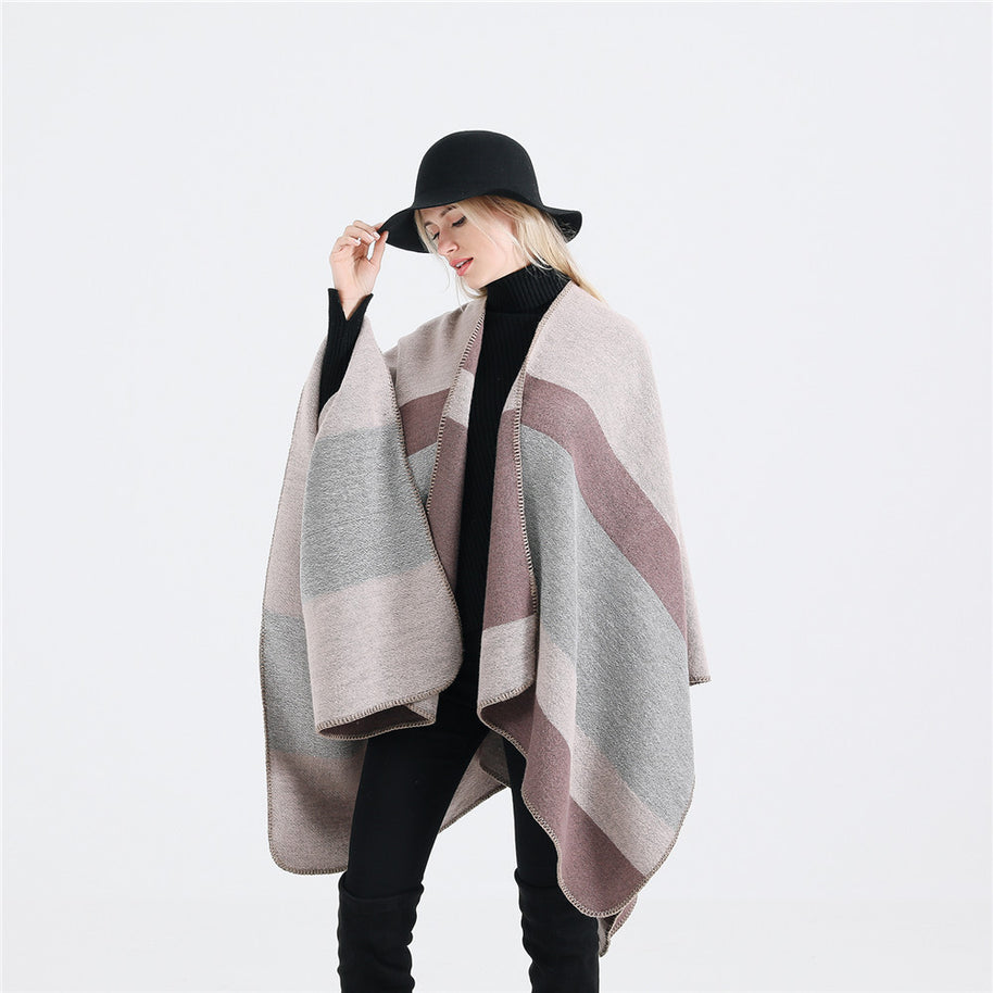 Damen eleganter Oversized-Poncho aus hochwertigem Material mit modernem Streifenmuster WW