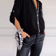 WW - Schicke Bluse mit Knopfleiste und Paillettenbesatz für Damen | Elegante Langarmbluse mit Paillettentasche