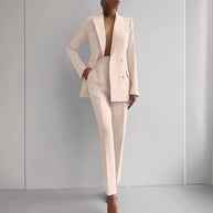 WW | Stilvolles Satz Bestehend Aus Edlem Blazer Und Eleganter Hose