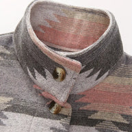 – Gewebte Jacke mit bedrucktem Kragen