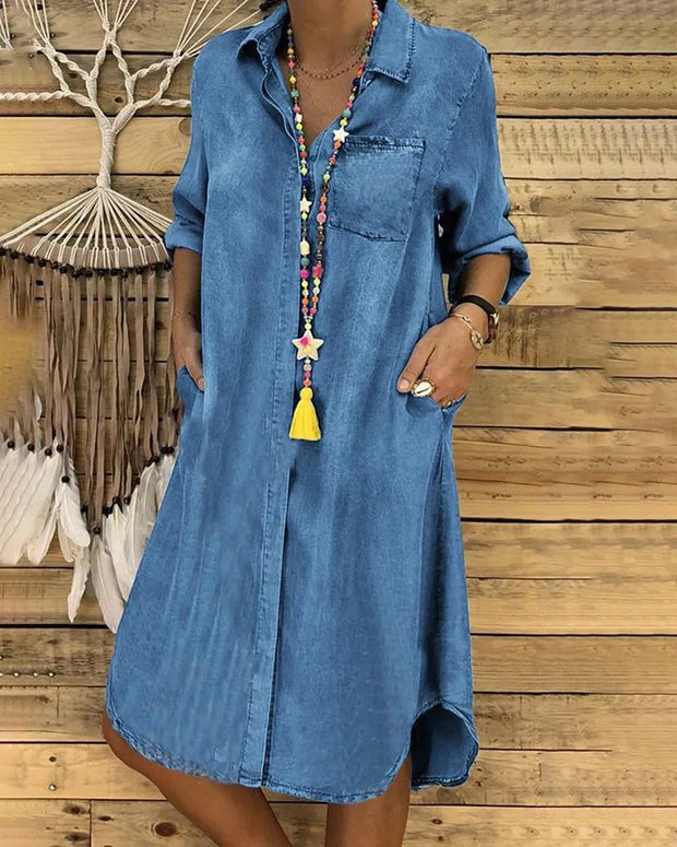 WW | Jeans Midi-Kleid mit Umgeschlagenen Ärmeln und Brusttasche.