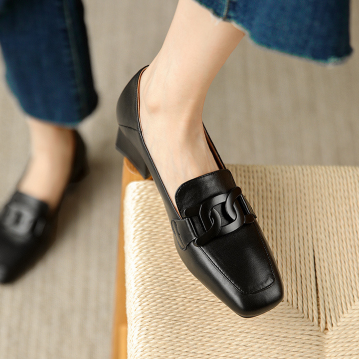 W&W Mode | Bequeme Schuhe mit Mittlerem Absatz und Fußgewölbeunterstützung