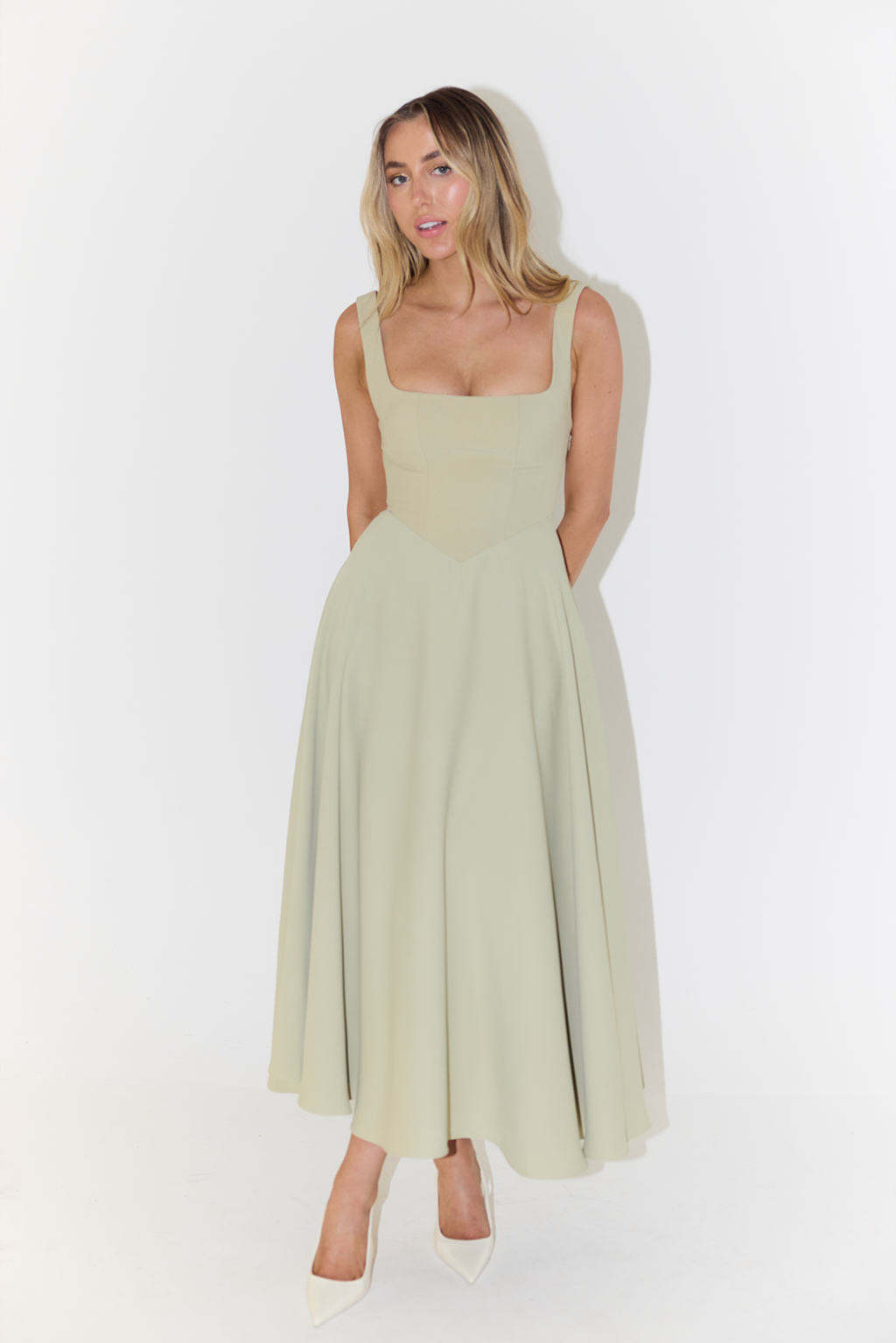 WW | Midikleid mit quadratischer Ausschnitt