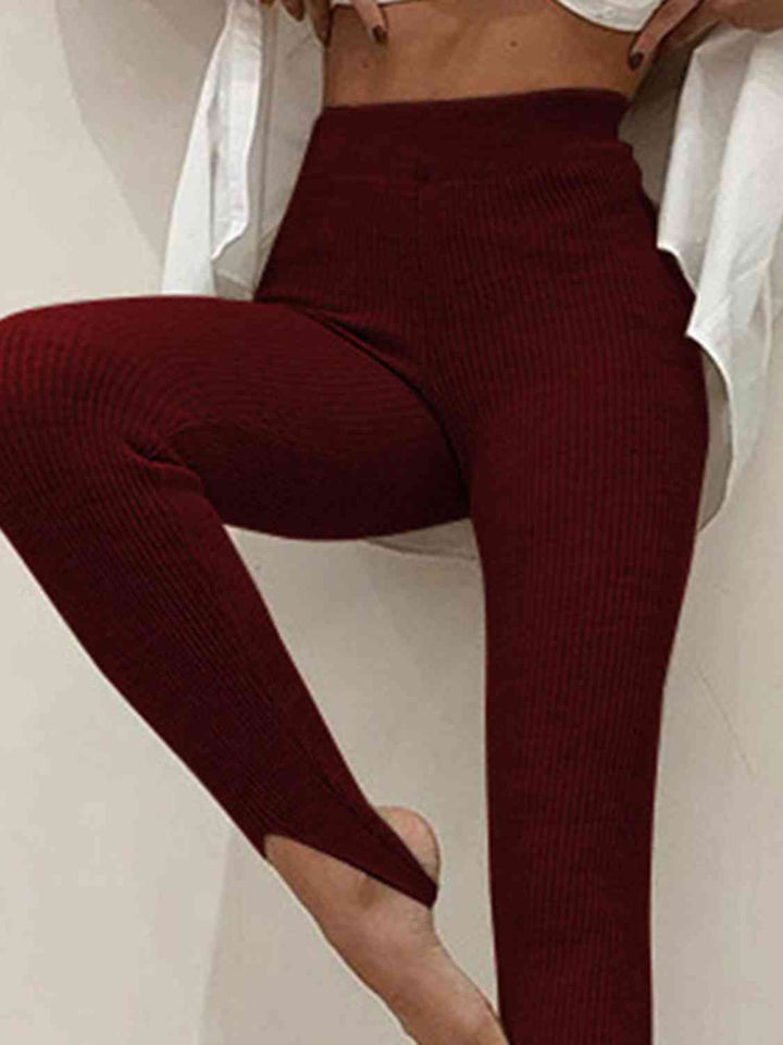 W&W Mode | Geripptes Mittel Taillen Leggings