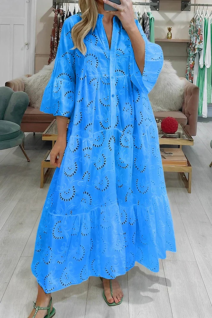 WW | Elegantes Kleid mit Bestickten Ösen