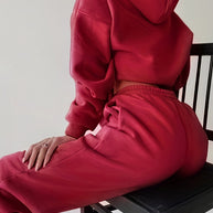 WW | Oslo Damen Set – Zweiteiliges Set aus Kapuzenpullover und Sweatpants für lässigen Stil und maximalen Komfort.