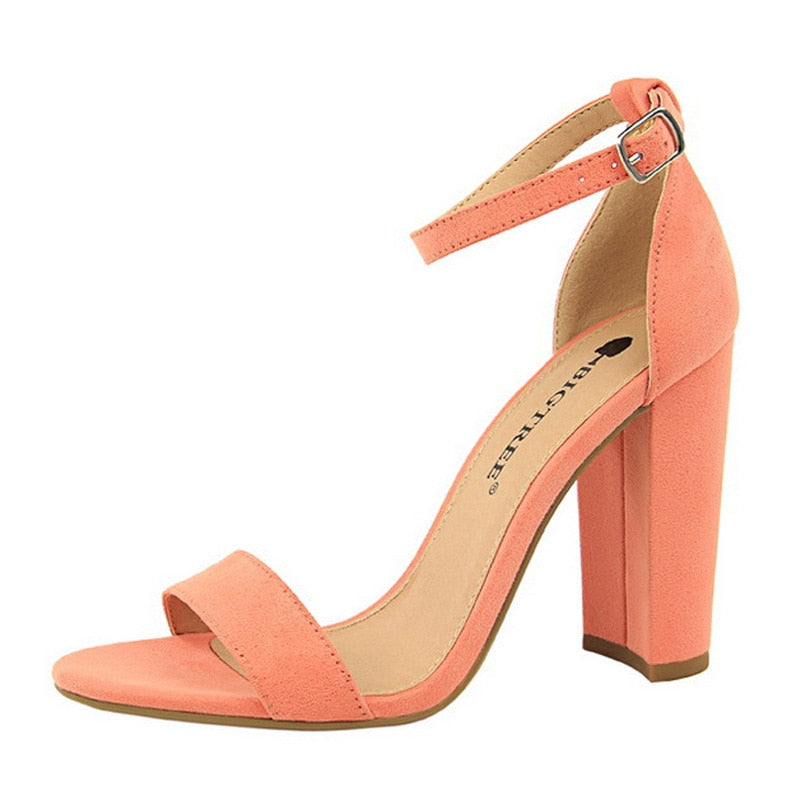 WW | Buckle Block High Heels Pumps