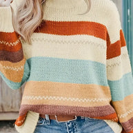 Gestreifte gestrickte Pullover mit Rundhalsausschnitt