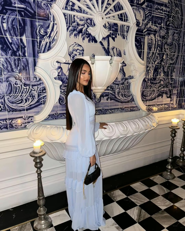 WW | Gestufter Langarm-Maxikleid