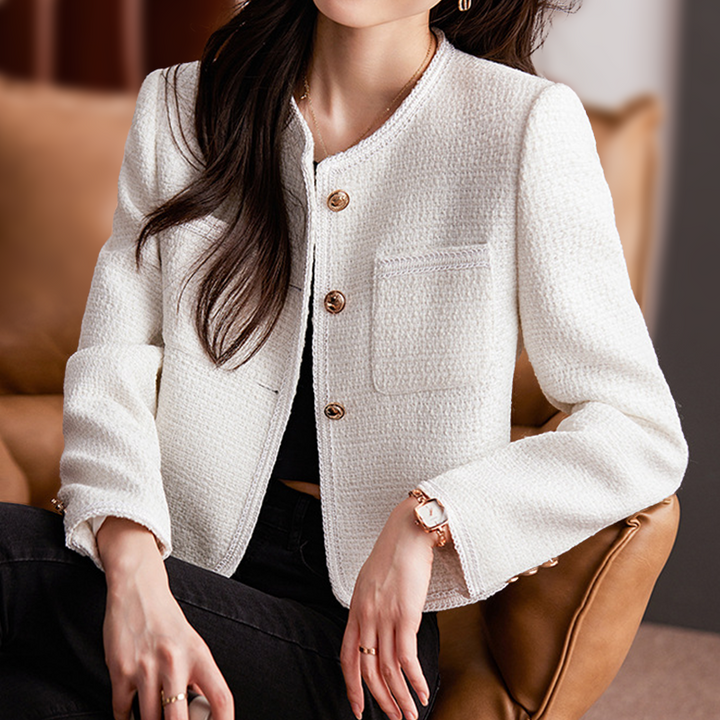 W&W Mode | Kurze Jacke im modernen Stil