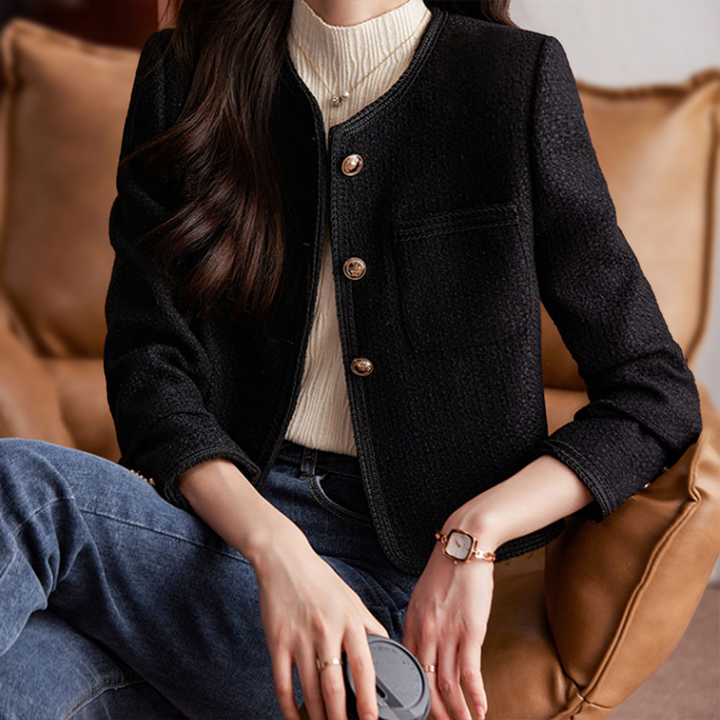 W&W Mode | Kurze Jacke im modernen Stil