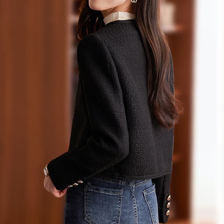 W&W Mode | Kurze Jacke im modernen Stil