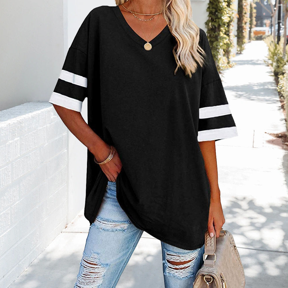 W&W Mode | Kontrastfarbenes, lockeres Damen-T-Shirt mit V-Ausschnitt