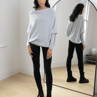 Cressida™ Asymmetrisch drapierter, eleganter Rundhalsausschnitt