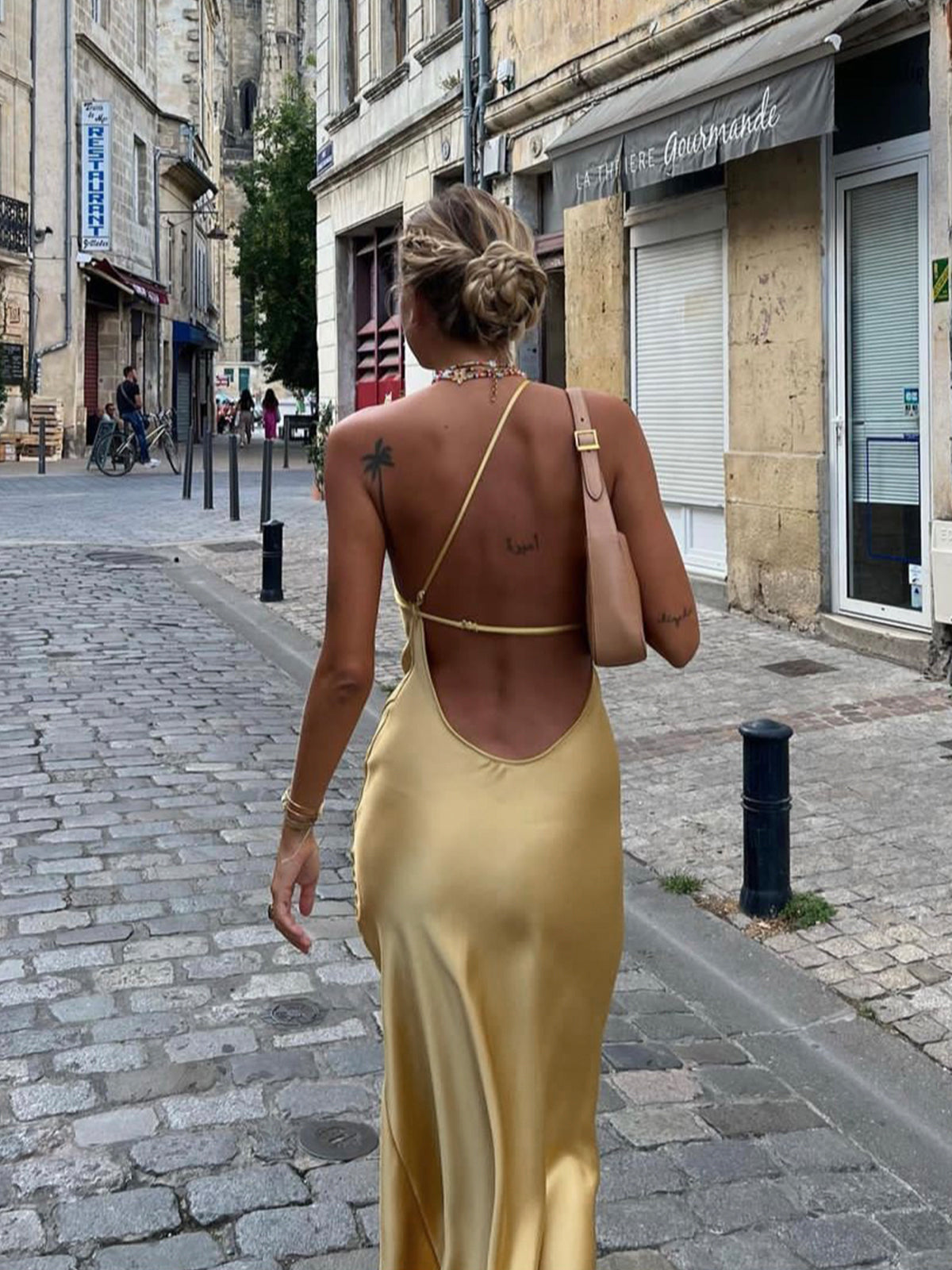 WW | Satin Maxi Kleid mit Offenem Rücken
