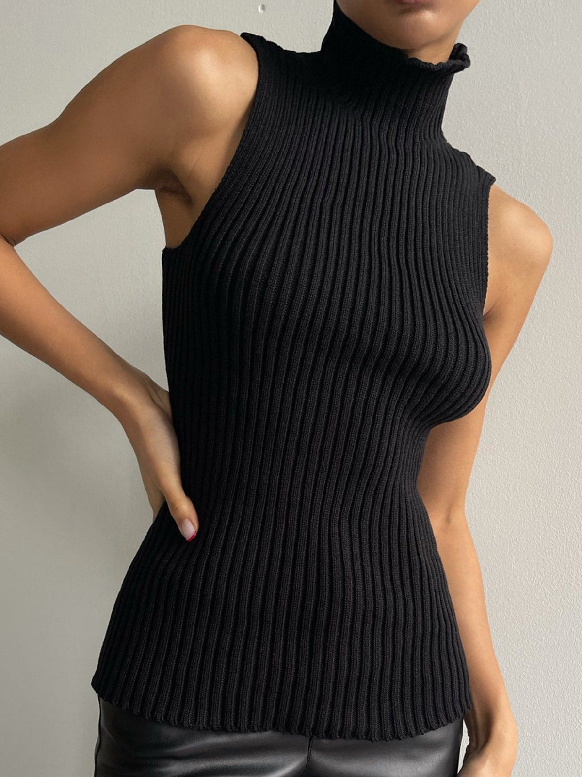 WW | Minimalist Gesäßausschnitt Ripp Top