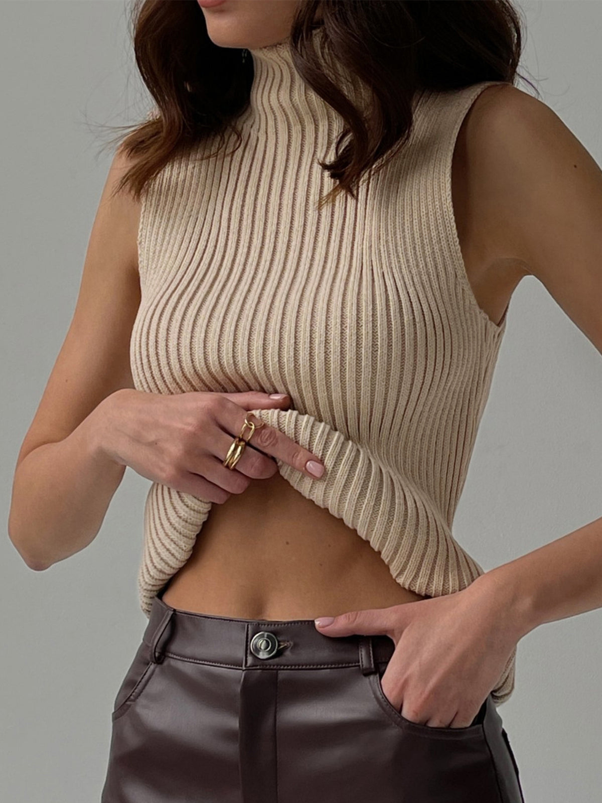 WW | Minimalist Gesäßausschnitt Ripp Top