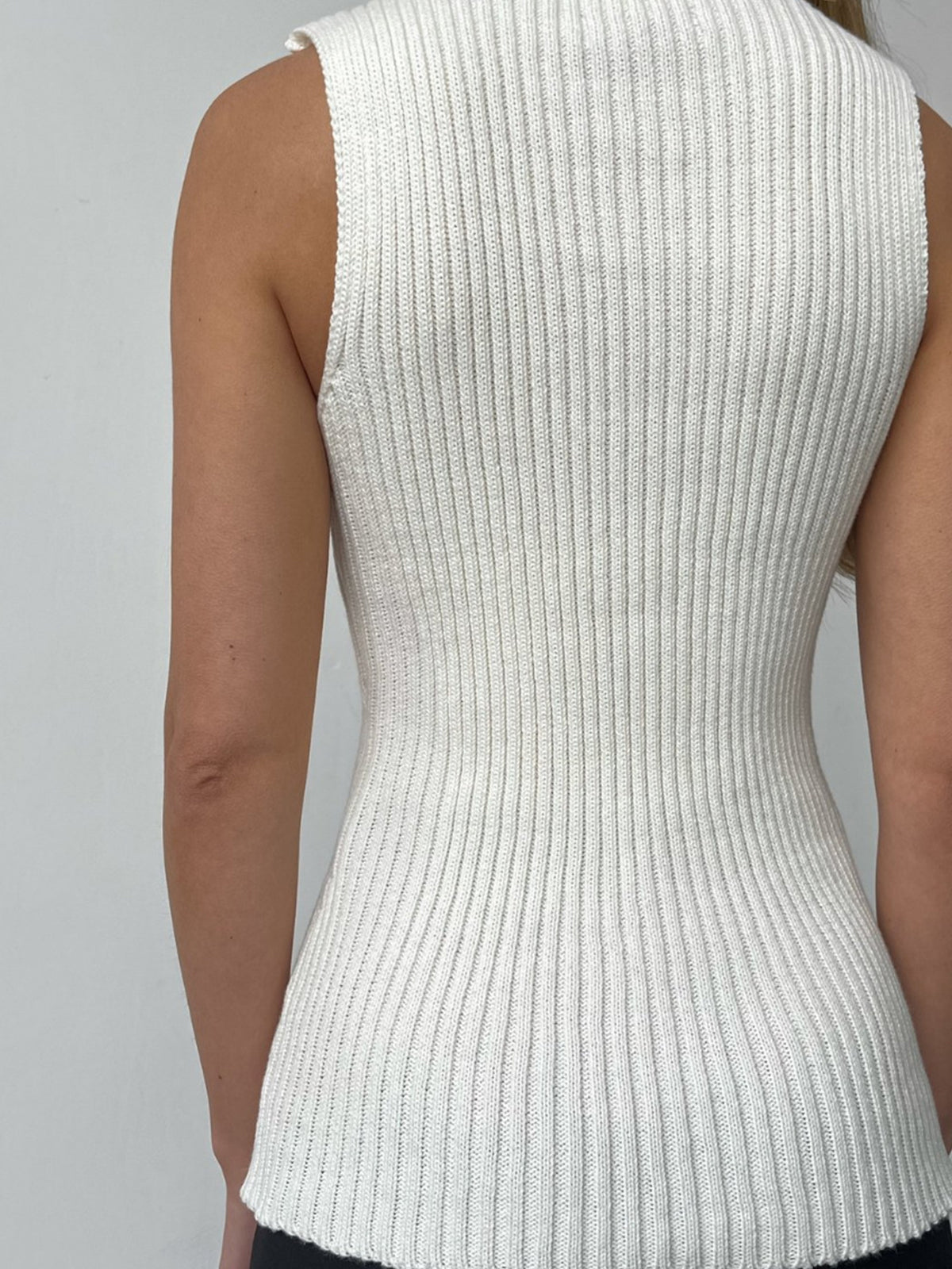 WW | Minimalist Gesäßausschnitt Ripp Top