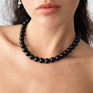 WW | Elegante Schwarze Perlenkette Mit Edlem Charme Für Damen