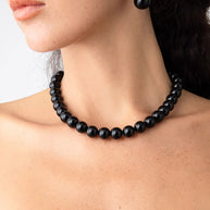 WW | Elegante Schwarze Perlenkette Mit Edlem Charme Für Damen