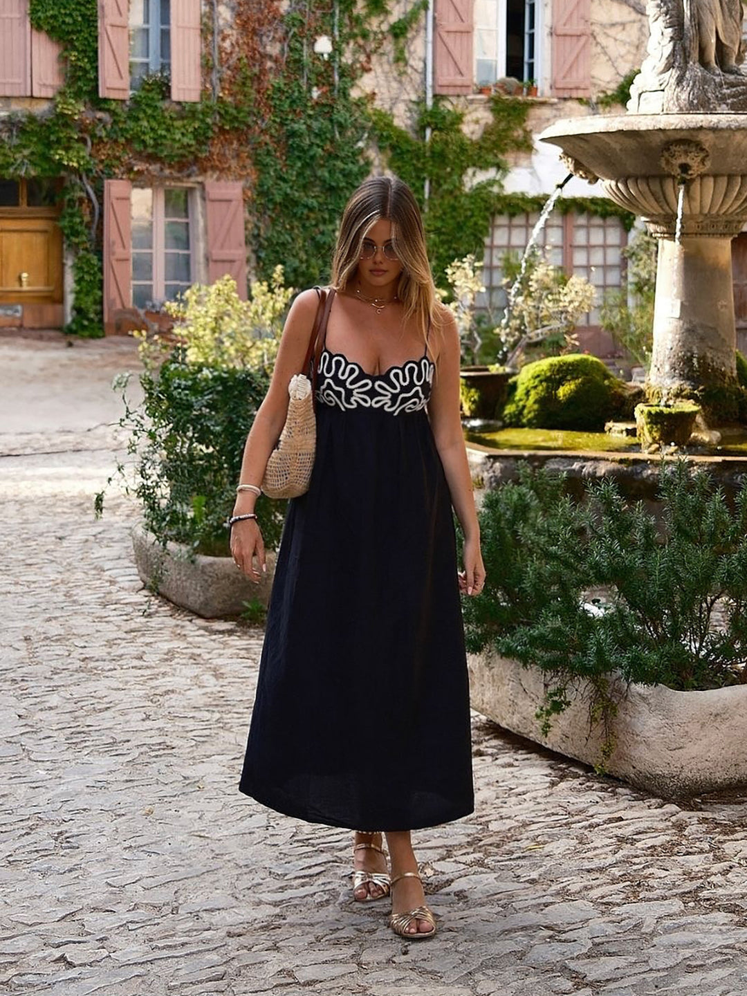 W&W Mode | Besticktes Rüschenträgerlanges Kleid