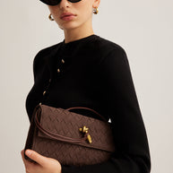 WW | Klapp Suede Clutch Tasche
