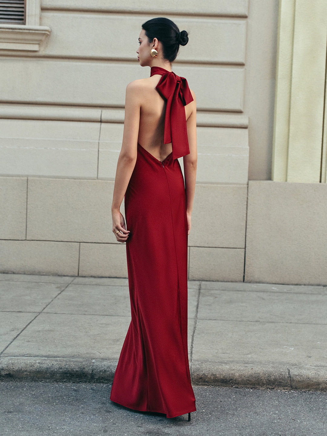 W&W Mode | Offene Rücken Satin Halter Kleid