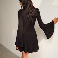 WW | Schlüsselloch Ausschnitt Glockenärmel Pullover Kleid