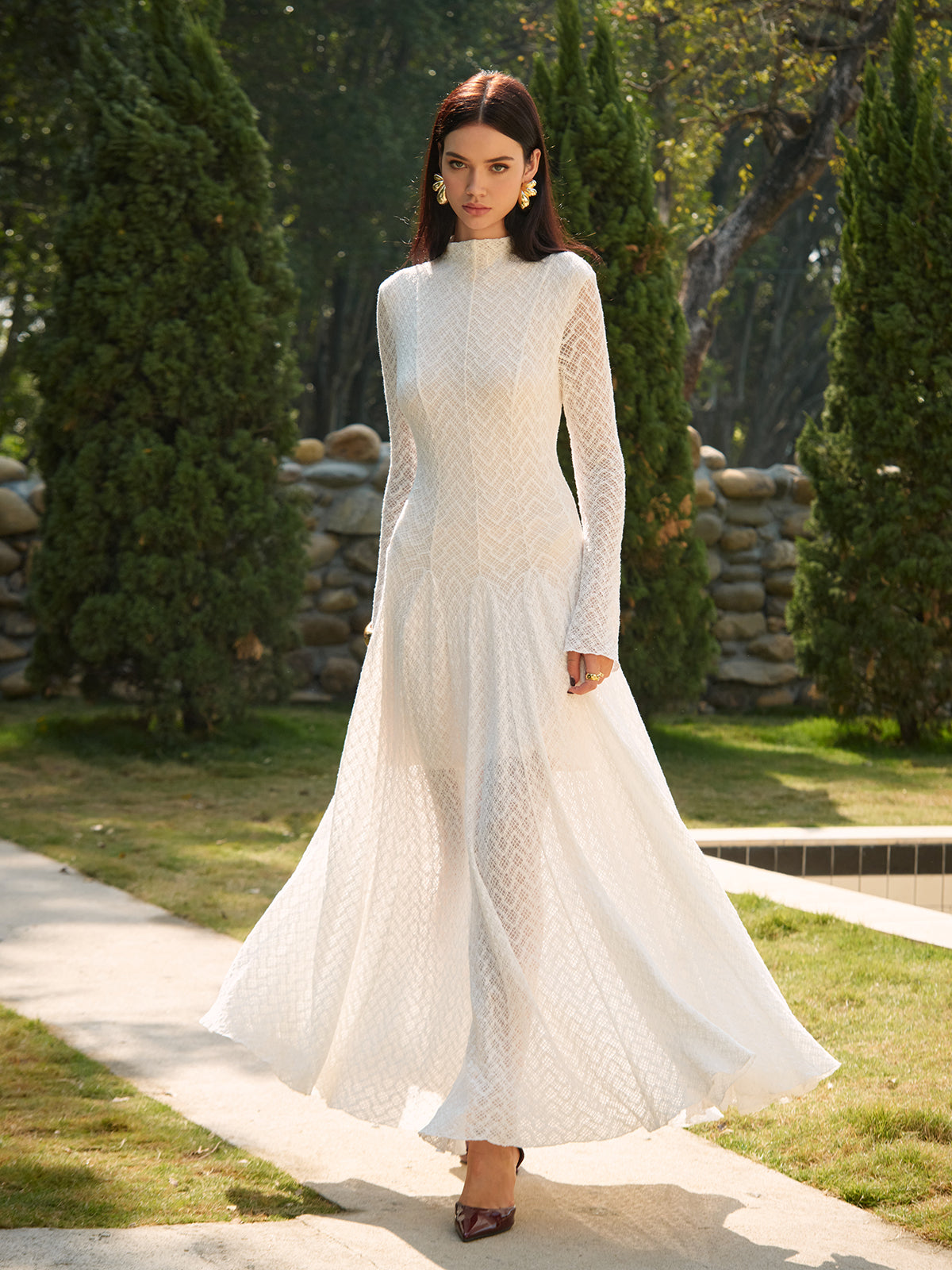 WW | Semi Sheer Gesäßausschnitt Spitze Fließendes Langes Kleid