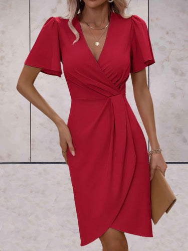 W&W Mode | Eng anliegendes Kleid mit ausgestellten Ärmeln für Frauen