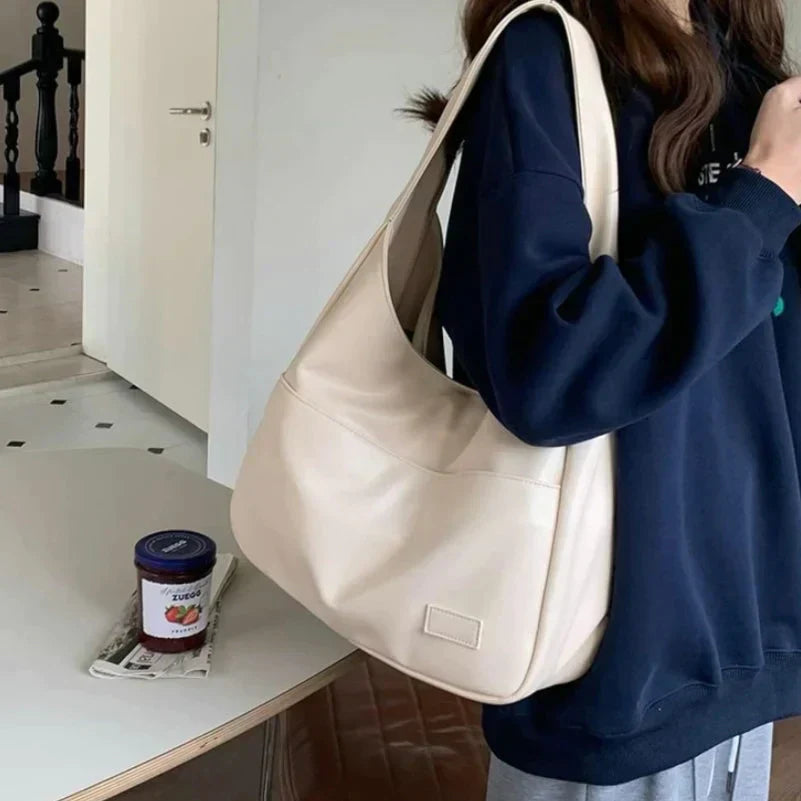 W&W Mode | Vegane Leder Hobo Tasche - Stilvoll und Nachhaltig für Damen
