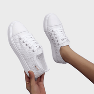 WW | Stylische Niedrig Geschnittene Schnürsneakers mit Seitlichen Details und Sicherer Passform