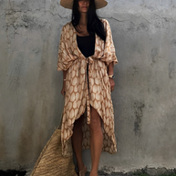 WW Retro Kimono | Langer, gemusterter Strandkimono mit Gürtel für Damen