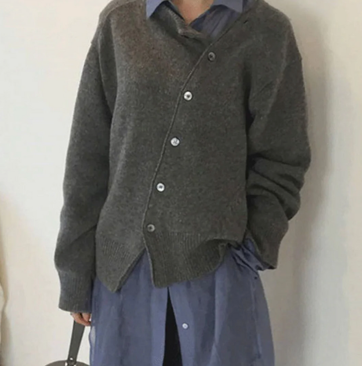 W&W Mode - Weiche Kaschmirstrickjacke mit diagonalem Knopfverschluss