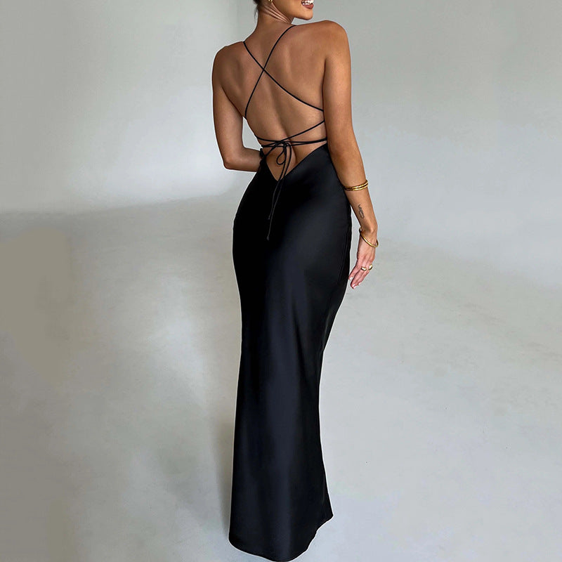WW | Spaghetti-Träger Kleid aus Seidig-Material mit Maxi-Saum