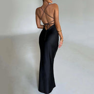 WW | Spaghetti-Träger Kleid aus Seidig-Material mit Maxi-Saum