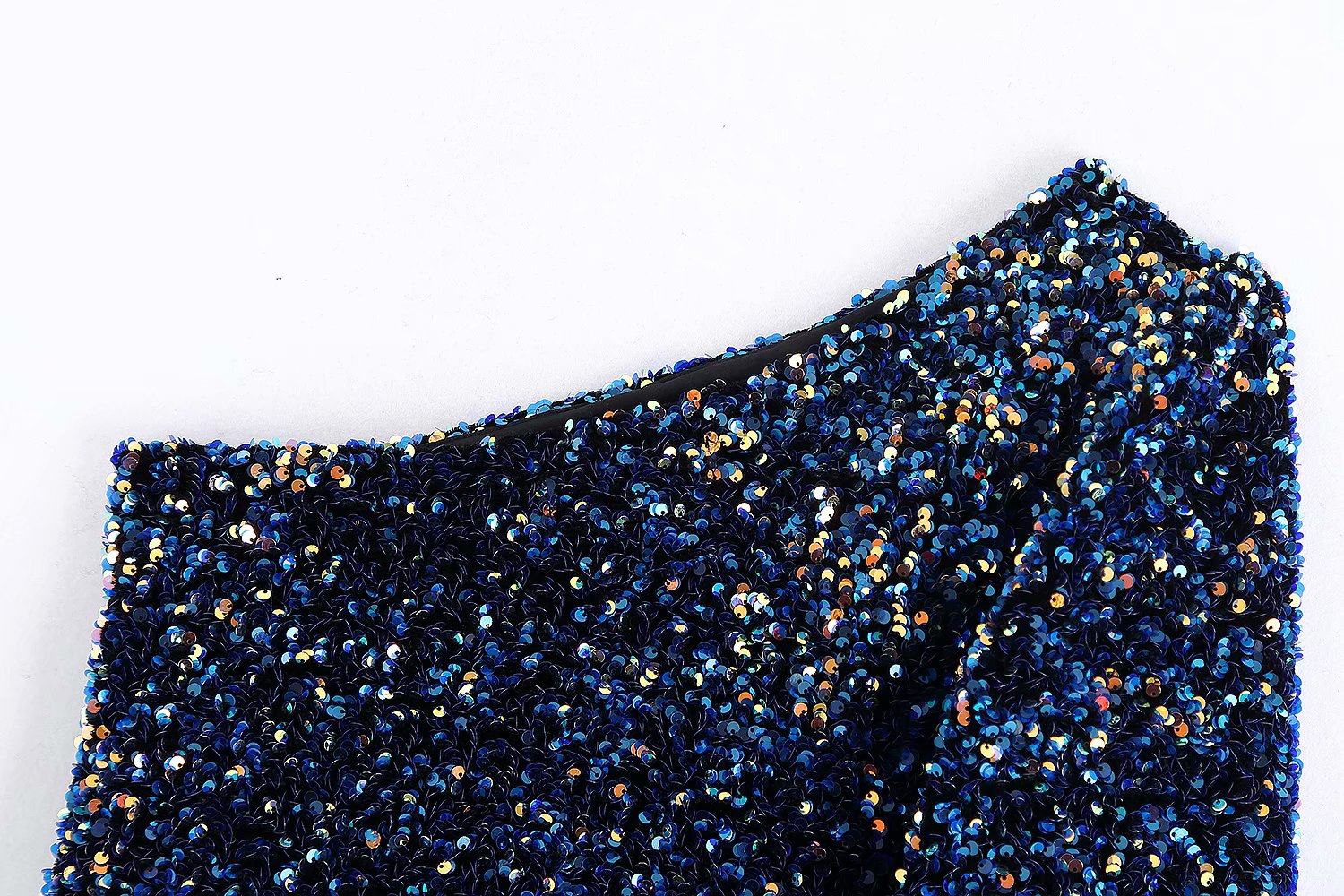 WW | Glitzerndes Top mit einem Schulterträger