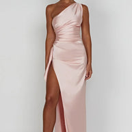 Suzy | One Shoulder Kleid