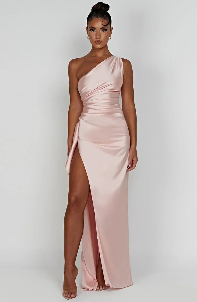 WW | Elegantes One Shoulder Kleid Für Stilbewusste Frauen