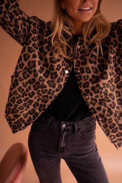 W&W Mode | Die Leopard Bomberjacke