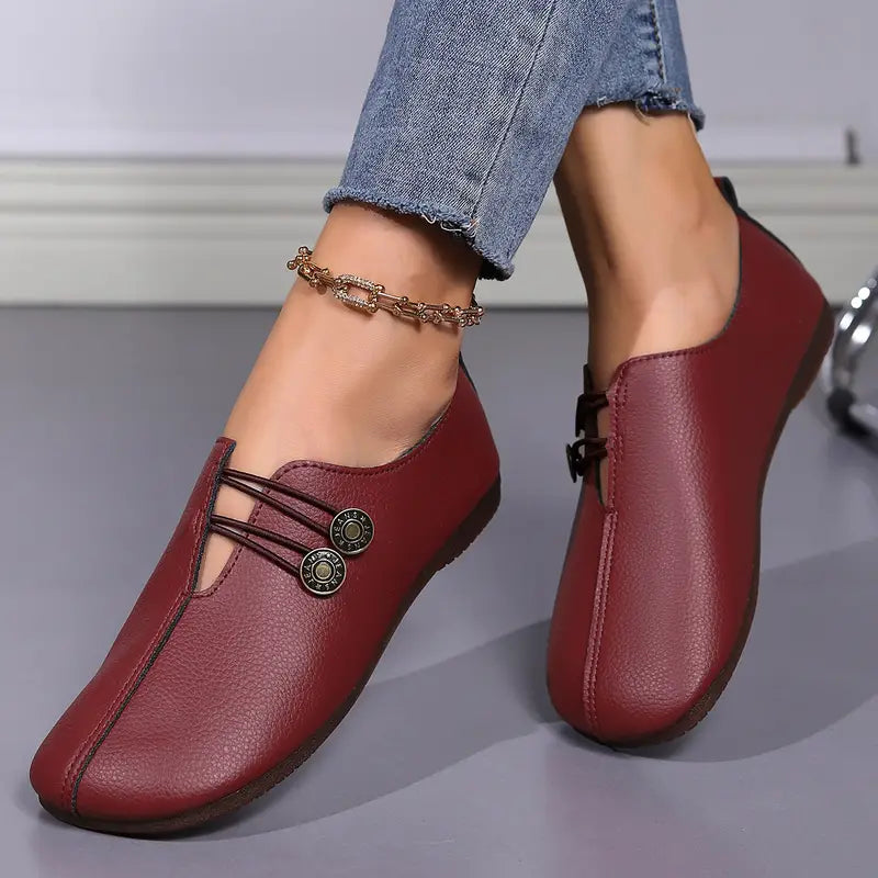 WW | Flache Damenschuhe mit Einer Einzigartigen Spitze