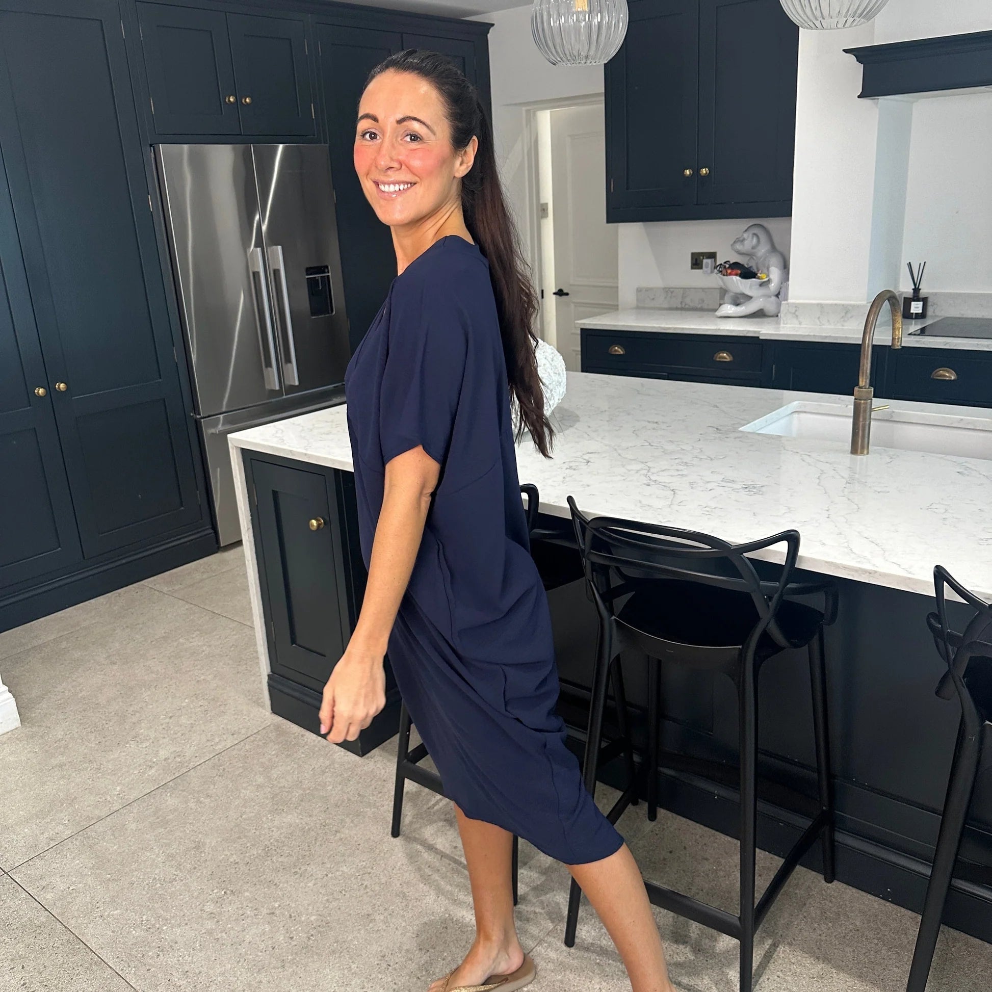 Kleid mit V-Ausschnitt | Unser Bestseller 2024