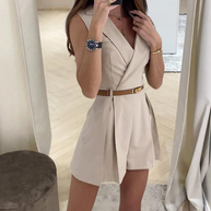 WW | Ärmelloser Jumpsuit Wickel-V-Ausschnitt Taillierter Gürtel Plissierte Shorts Taillierte Passform